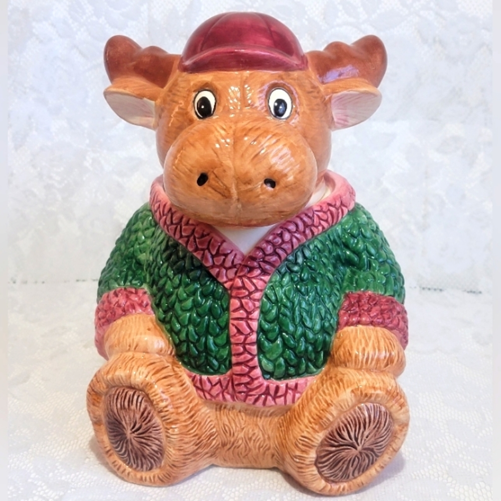 Vintage Cookie Jar Collectible Canister Christmas/Holiday Moose Treat Storage